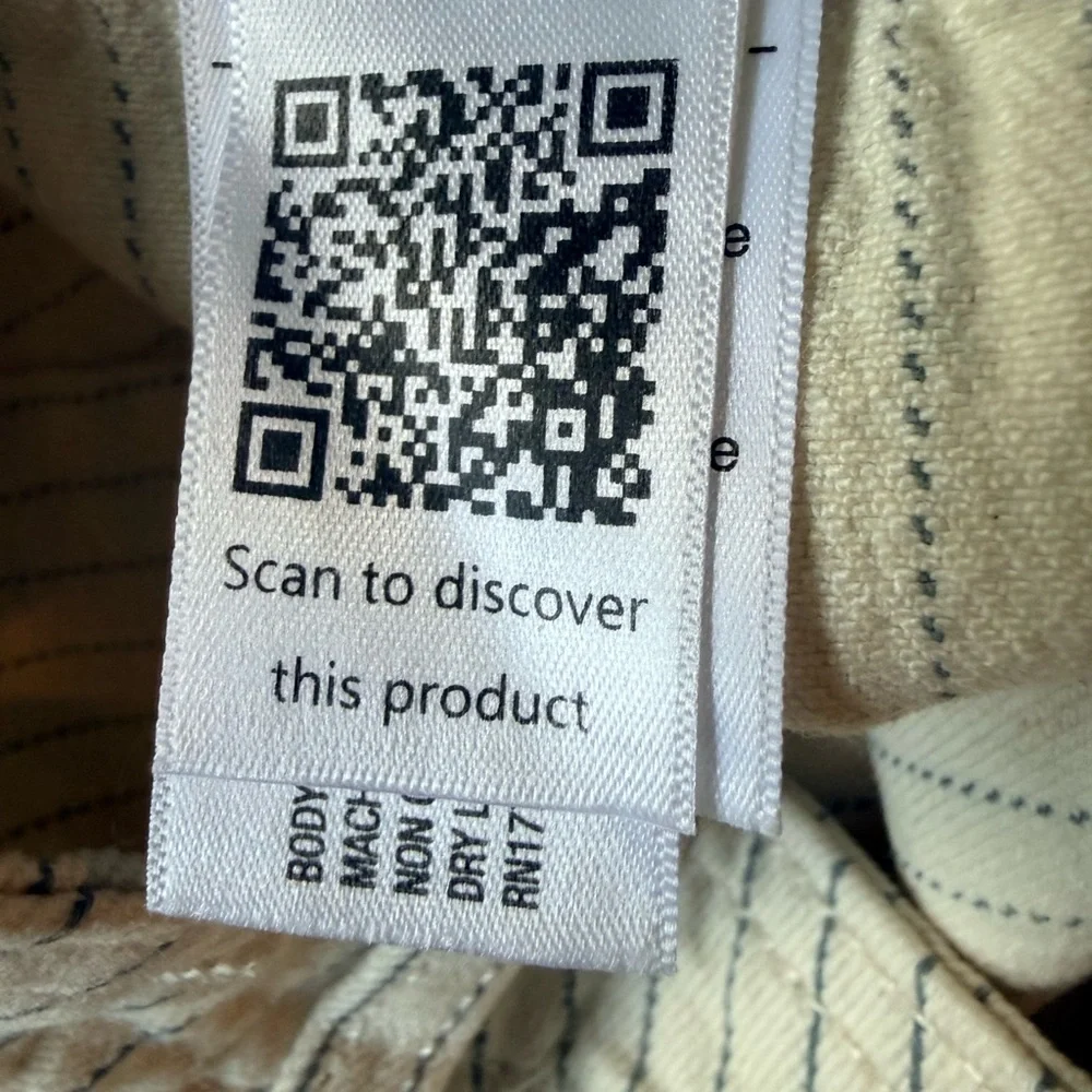 Universal Thread women’s Pinstriped Khaki wide leg, high rise - Picture 6 of 10